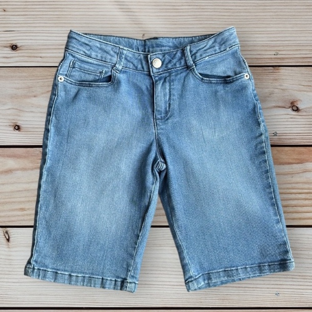 Gymboree Girls Bermuda Shorts Medium Wash 9” Inseam Stretch Adjustable Waist